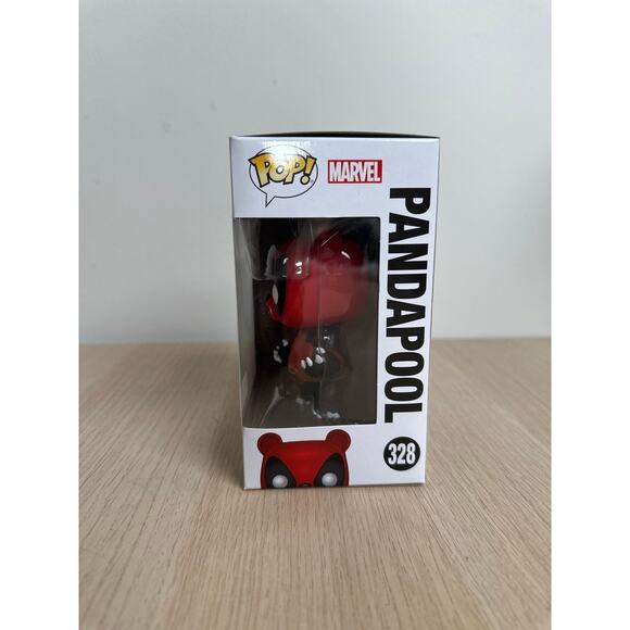 Funko Pop 328 Deadpool Pandapool Hot Topic Exclusive - NEW - Picture 2 of 4